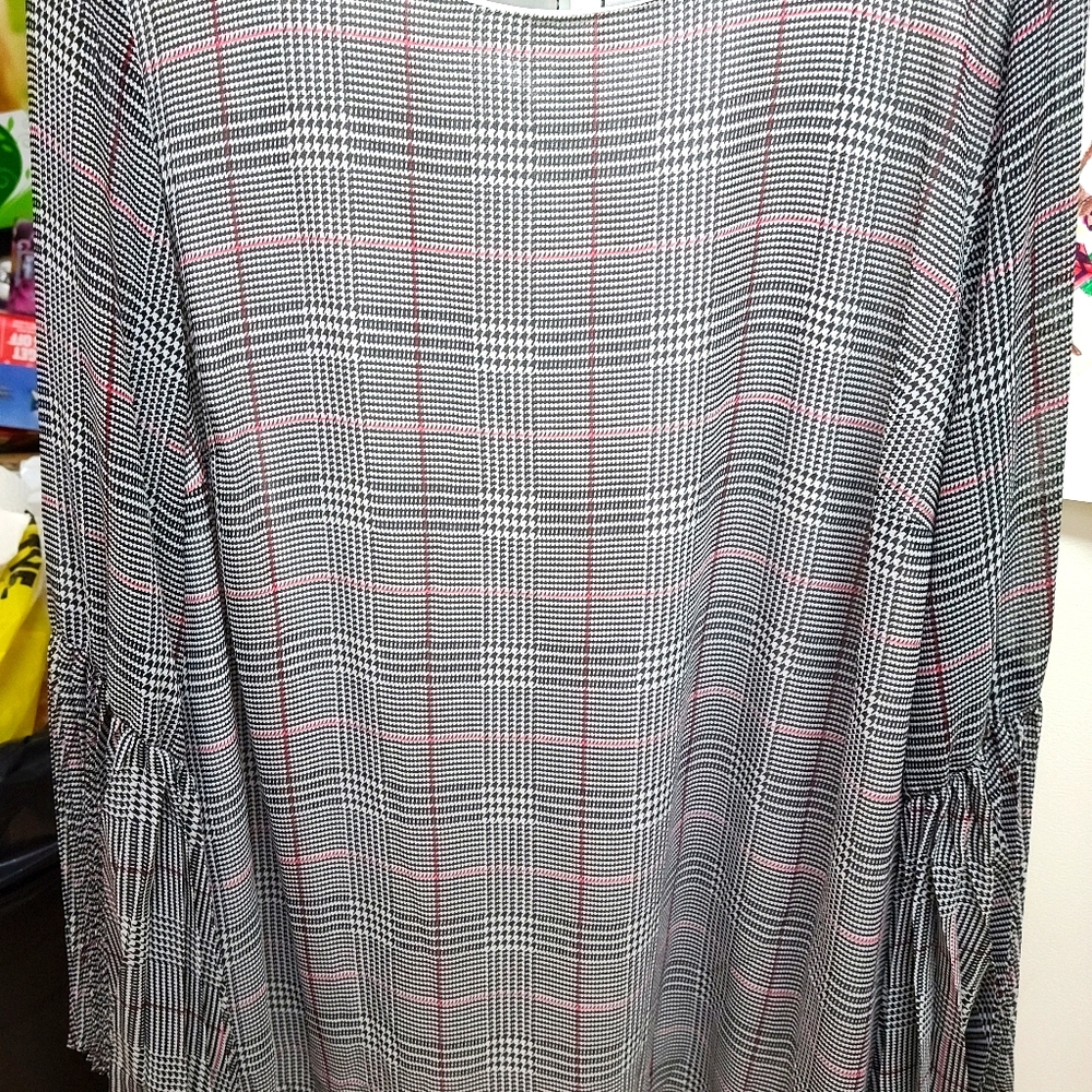 Long sleeved top